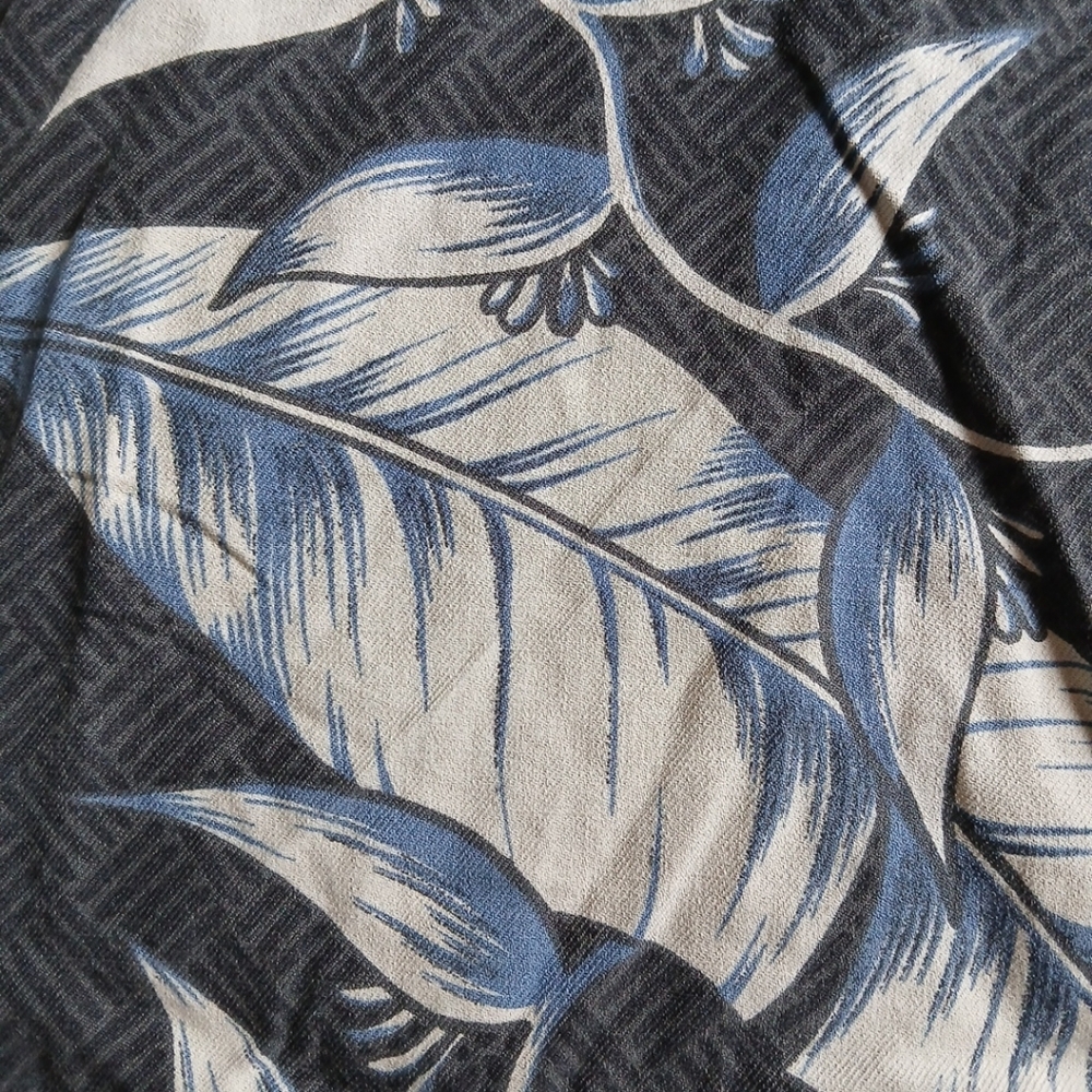 Vntg TOMMY BAHAMA silk Hawaiian Shirt XXL Charcoal Blu- Gray